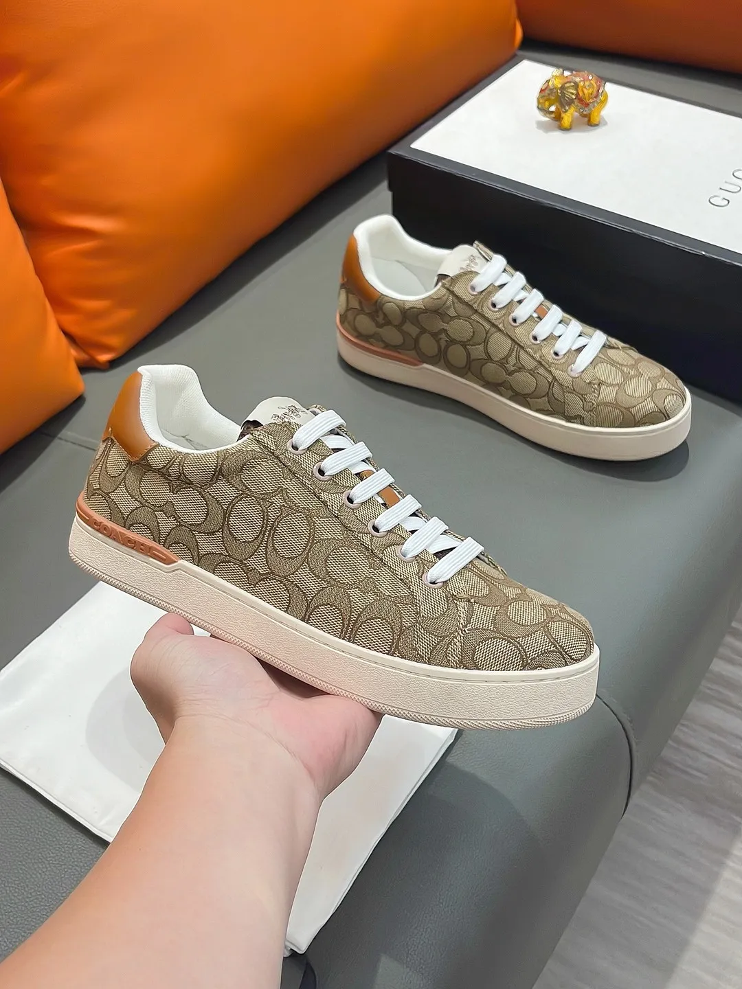 Men's shoes GUCCI "Gucci" P400 Regular size: 38-44 (casual shoes) Product materials: Selected cowhide upper, soft sheepskin lining; original outsole.